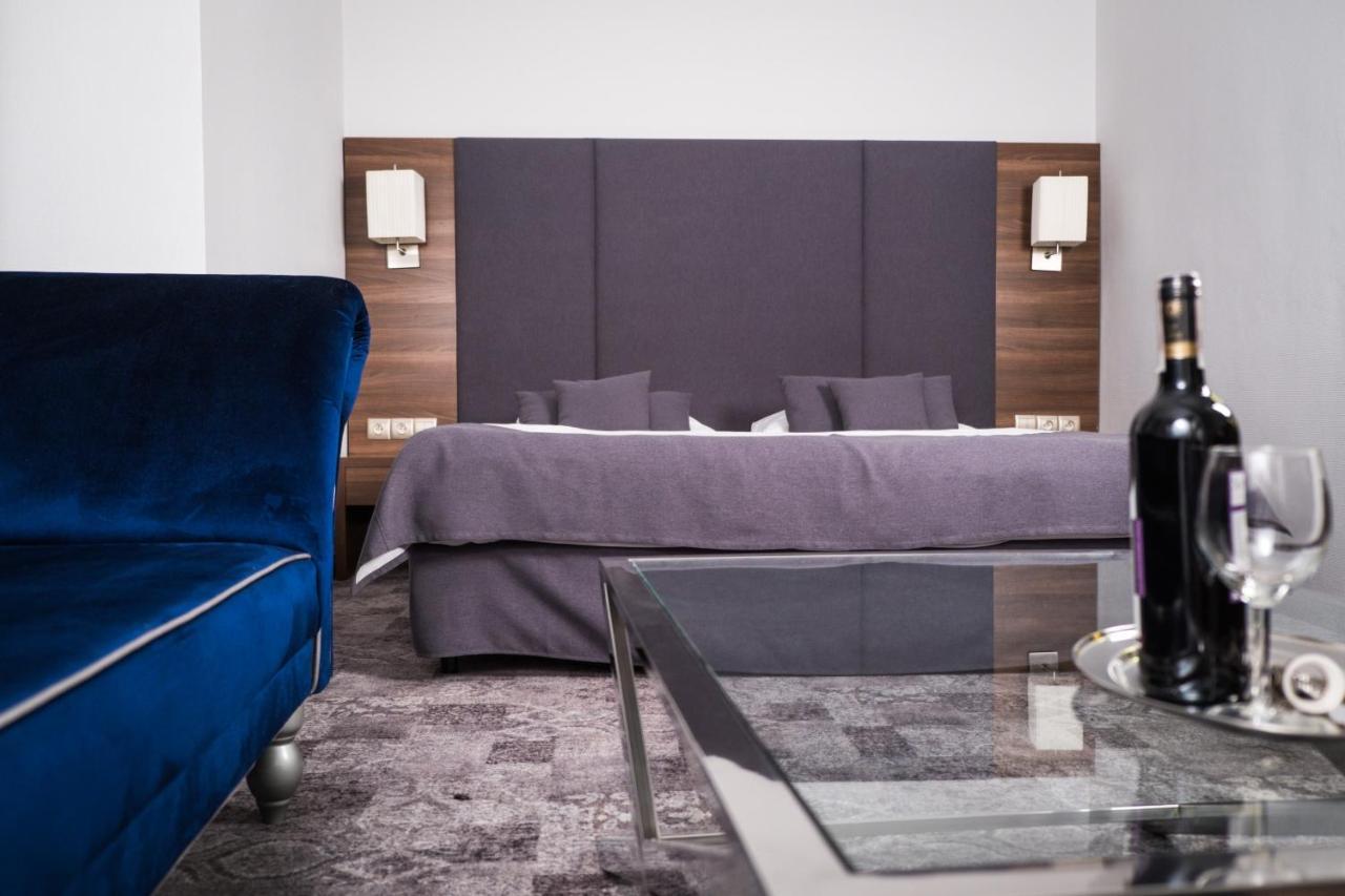 City Boutique Hotel เจโลนากูรา ภายนอก รูปภาพ