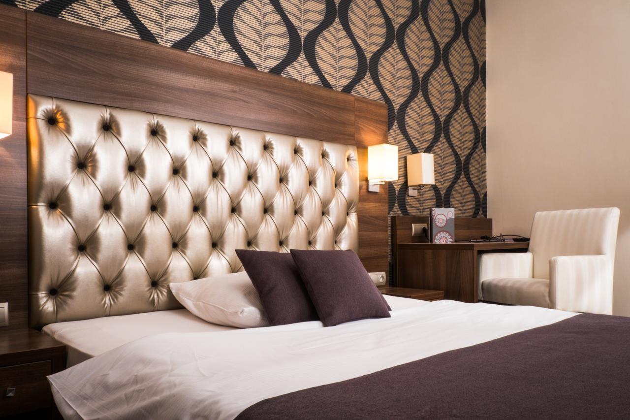 City Boutique Hotel เจโลนากูรา ภายนอก รูปภาพ