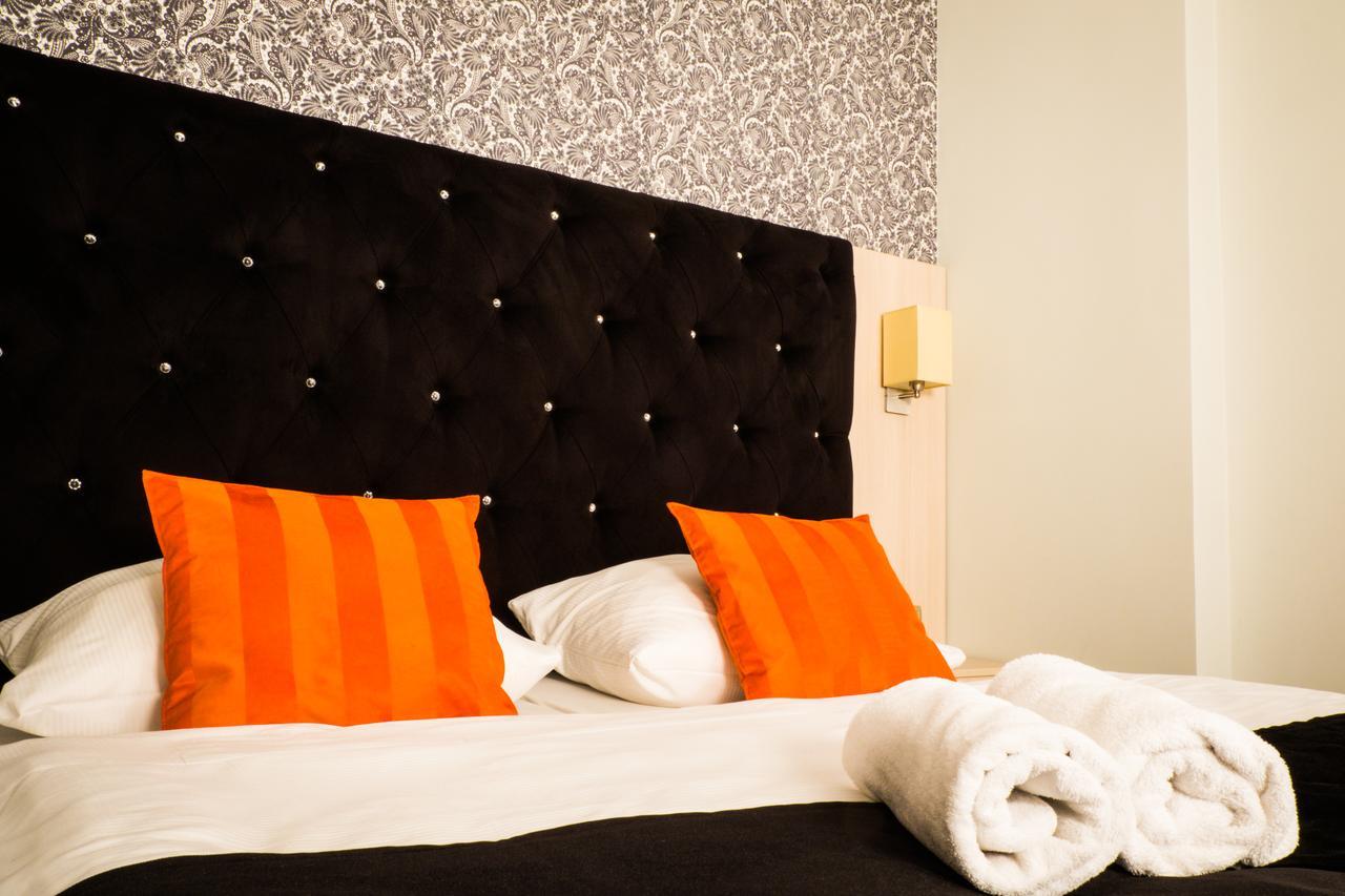 City Boutique Hotel เจโลนากูรา ภายนอก รูปภาพ